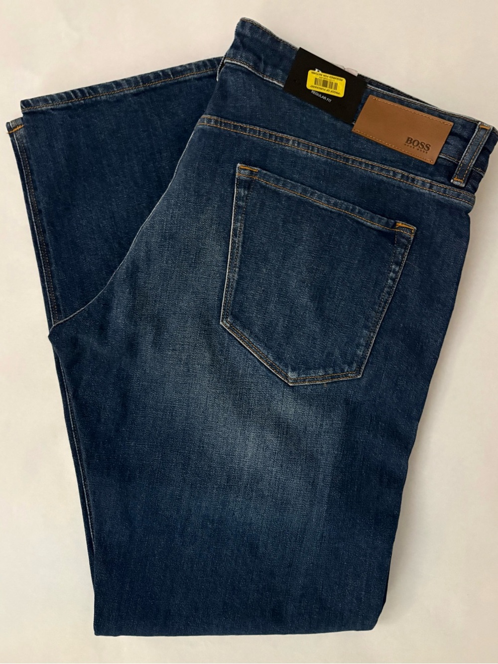 BOSS Men's Dark Blue Denim Jeans in Maine Size W40/L32 Regular Fit